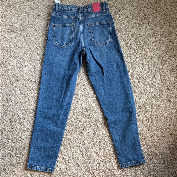 Zara High Rise Blue Jeans - Picture 3 of 4